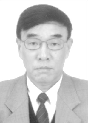 董學文 