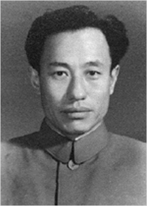 郭小川 