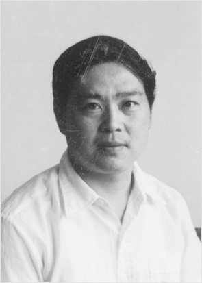 朱步樓 