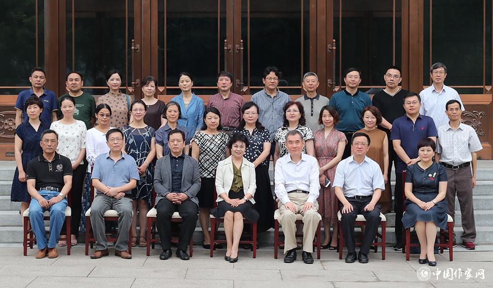 7月24日，第十屆全國優秀兒童文學獎全體評委合影