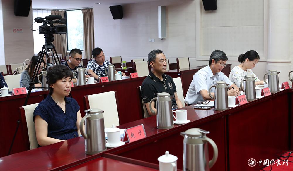 7月24日，評委會紀律監察組成員趙寧、李霄明、陳德龍參會