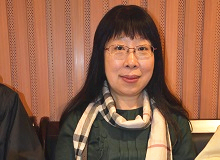 徐妍：如何塑造當下新型兒童形象私人性中的公共性、現實性中的一切新解都應該為塑造新型兒童形象而服務。[詳細]