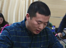 王秀濤：文學批評更需要批判精神這套叢書的出版提醒我們文學批評不能只會唱贊歌，文學批評還需要批判精神。[詳細]