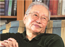 【王　火】	蔣　藍丨《王火：以健雄之筆記錄時代》；	徐　璐丨《<戰爭和人>三部曲：對紅色經典的自覺追索》。