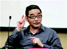 【蘇　童】	張光芒丨《<黃雀記>：作為性格悲劇的美學建構》；	陳若谷丨《河水與招魂：從<河岸>到<黃雀記>》。