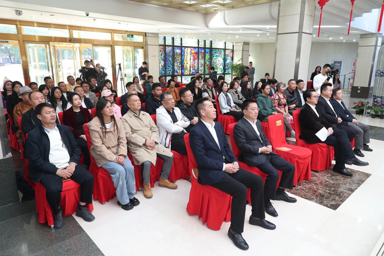 入會(huì)歡迎儀式現(xiàn)場