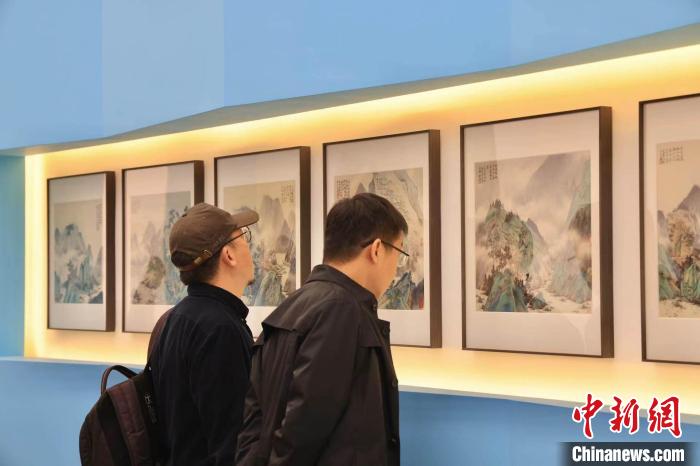 “景·色”——2023當代青綠山水畫學(xué)術(shù)邀請展現(xiàn)場。 主辦方供圖