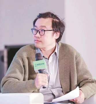 劉紹禹，1986年生，影評人。兼寫文化觀察及音樂人采訪、人物紀實故事
