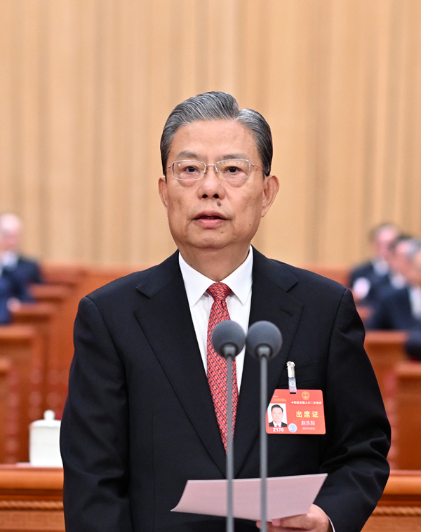 人大開幕會12-3月5日，第十四屆全國人民代表大會第二次會議在北京人民大會堂開幕。趙樂際主持開幕會。新華社記者 謝環馳 攝