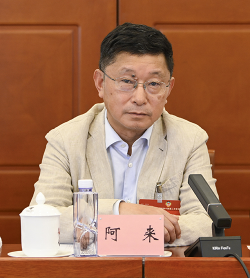 全國政協委員、中國作協副主席阿來 楊 樹 攝