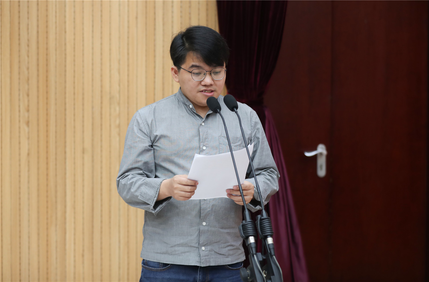 學(xué)員代表何榮、朗嘎扎西、林為攀在結(jié)業(yè)典禮上先后發(fā)言