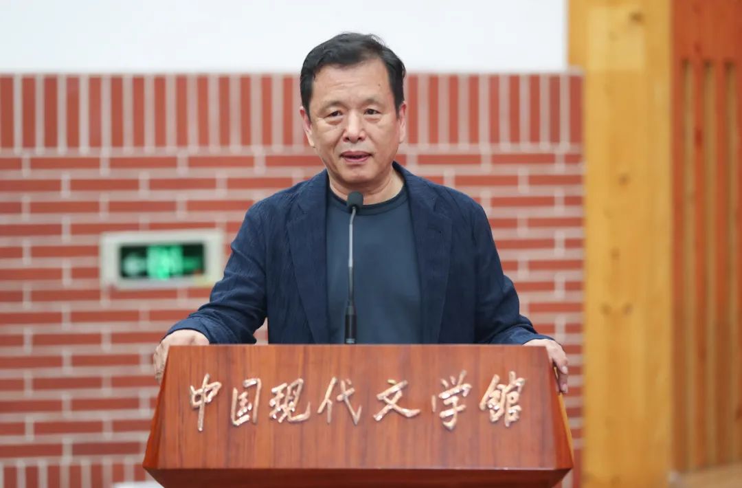 中國作協黨組成員、副主席、書記處書記李敬澤致辭