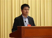 楊輝：以文學批評參與當代文化創造　　十余年有一個問題始終縈繞于懷，那就是如何做出屬于我們這一代人的學問……[詳細]