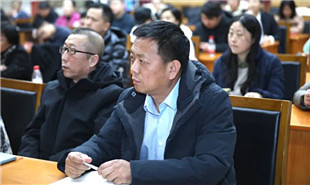 新會員認真聆聽講座