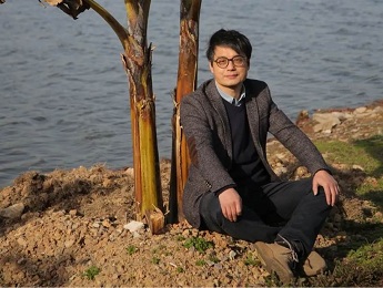 短長書 | 《無雨燒茶》：雨中煙火慢，小城茶事深