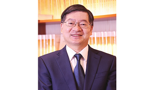 全國政協委員，中國社會科學出版社黨委書記、社長趙劍英