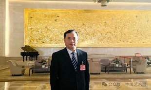 全國政協委員、中國作協主席團委員滕貞甫