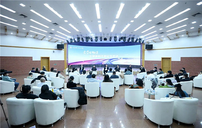 網(wǎng)絡(luò)作家“文學(xué)館暢談”：全媒體時(shí)代，如何寫出好故事好文本