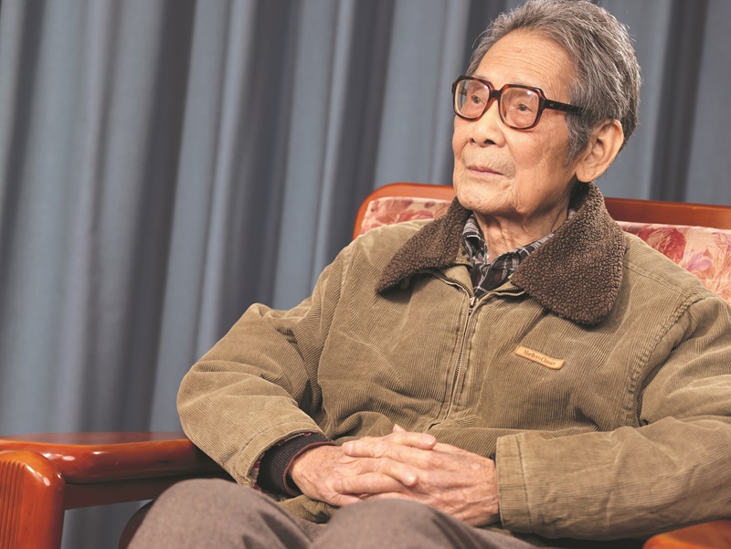 韋其麟
