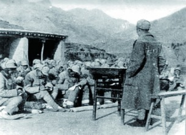 華北聯大：一邊戰斗，一邊學習　　1939年7月，來自延安的師生行進三千里，東進至晉察冀抗日根據地，創建了華北聯合大學。[詳細]