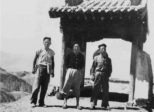 尋回敦煌——抗戰期間中國學人拍攝海外敦煌遺珍往事　　歷盡艱辛換來的照片，卻在日寇鐵蹄下命運跌宕……[詳細]