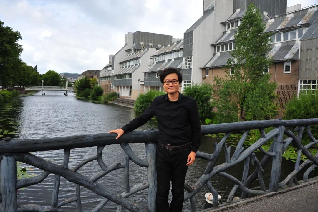 盧楨，1980年出生，天津人，南開大學文學院教授，博士生導師。