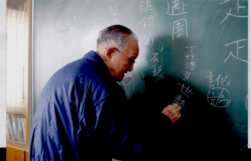 https://imgpai.thepaper.cn/newpai/image/1755425207000_cKZFeM_1755425232911.JPG?x-oss-process=image/resize,w_1024