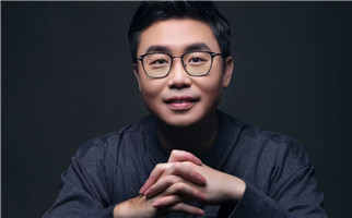 小說：獲獎作品《我人生最開始的好朋友》作者：蔡崇達         獲獎感言在我理解中，兒童文學是復雜且重要的文學形式，必須用最簡練的語言觸及最根本的命題，必須采用簡單到兒童都讀得懂且喜歡讀的語言，帶兒童進入他們身上正在展開的對自我內心的理解……