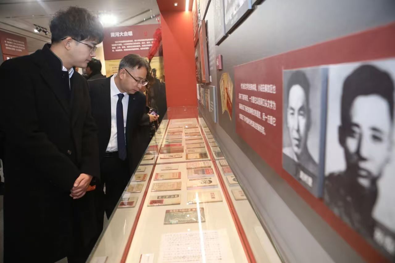 緊扣時代脈搏 抒寫人民心聲