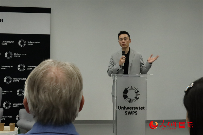 劉同現場發言。人民網記 者禹麗敏攝