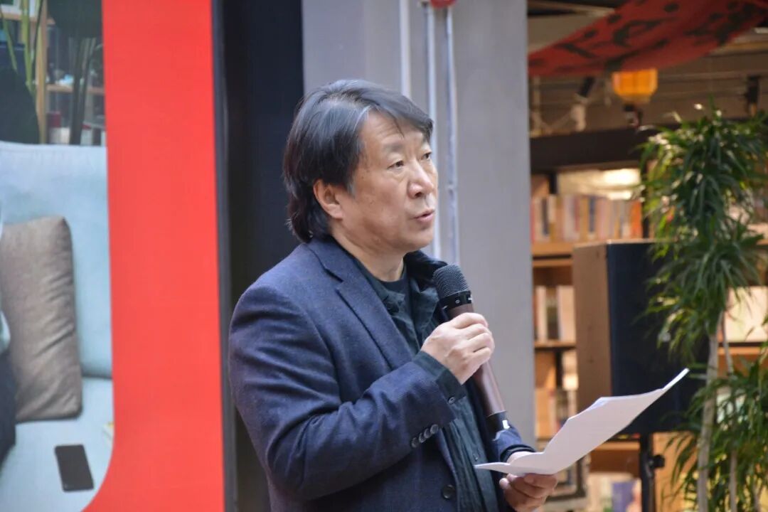 詩人任白